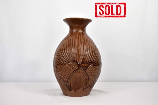 yvo-samgushak-red-pot-sold-stamp